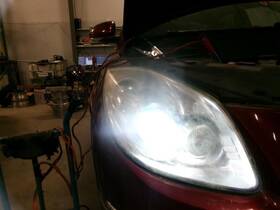 114-01385r Passenger Headlight Xenon Hid Without Opt T97 Fits 08-12 Enclave 2263863