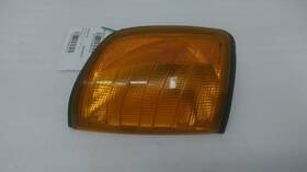 116-58113r Passenger Corner/park Light 124 Type 300e Fits 86-93 Mercedes 1506810
