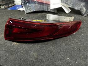 166.al1g23 Alfa-romeo Giulia 2023 Tail Light 1955696 166.al1g23 Alfa-romeo Giulia 2023 Tail Light 1955696