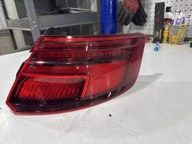 166-60992r Audi Passenger Tail Light Hatchback E-tron Fits 16-18 A3 2087343