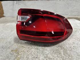 Bmw 166-11825r 2021 X7 Passenger Right Side Led Tail Light Quarter Mounted Oem