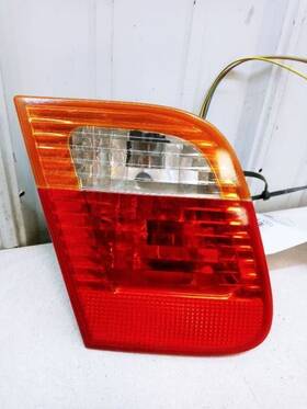 166-59380l Bmw 2002-2005 325i Driver Left Inner Tail Light Oem Used Tested