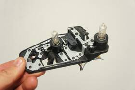 7263536 Bmw 2014-2016 F10 535i 550i 528i Right Inner Tail Light Bulb Holder Socket Lamp