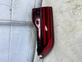 874429404 Bmw 2020 X7 Passenger Side Led Tail Light Liftgate Mounted Oem Id