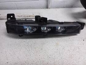 116-60790l Bmw - Us Additional Driver Corner/park Light Fog-driving Bumper Mounted Fits 16-19 740i 884975