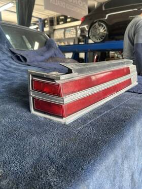 166-01154bl Buick Driver Left Tail Light Chrome Bezel Fits 84-87 Regal