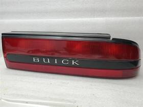166-01470br Buick Passenger Right Tail Light 4-door With Black Trim Fits 93-94 Regal 454