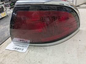 166-01637br Buick Passenger Tail Light Quarter Panel Mounted 3 Bulbs Fits 97-99 Lesabre 2129801