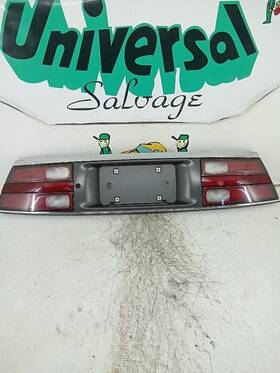 166-01754 Buick 2000 Park Avenue Tail Light Deck