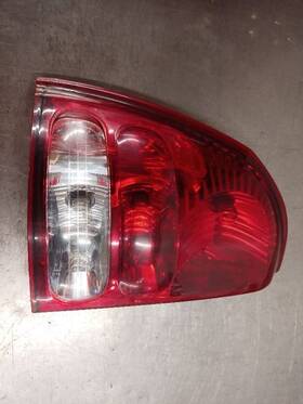 166-02084l Buick Driver Left Tail Light From 2006 Rainer 7927773