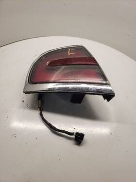 166-02555l Buick Driver Tail Light Quarter Panel Mounted Fits 98-04 Park Avenue 1225648