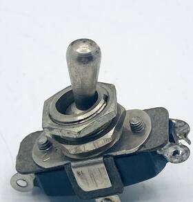 Buyers Products Company Sw9111 Vintage Silver Colored Switch 1 A.a. 125v. C. T&m Co. Used Z6