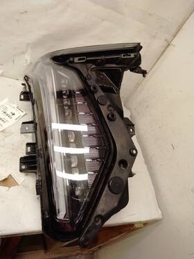 Cadillac 114-12844r Passenger Headlight Led Opt Tge Fits 25 Escalade Iq 3205744