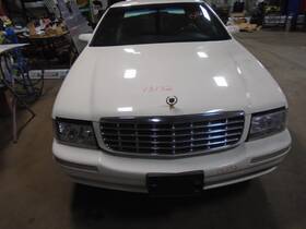 176-00309 Cadillac High Mounted Stop Light Fits 94-97 Deville 1292432 176-00309 Cadillac High Mounted Stop Light Fits 94-97 Deville 1292432