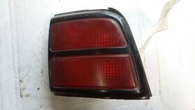 166-01329r Chevrolet Passenger Tail Light 2 Door Quarter Panel Mounted Fits 88-90 Cavalier