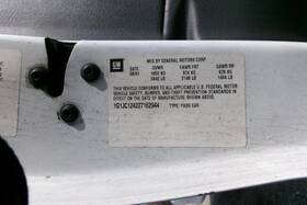 176.gm1g02 Chevrolet Cavalier 2002 High Mounted Stop Light 2094156