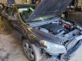 176.gm1j10 Chevrolet Malibu 2010 High Mounted Stop Light 1007551
