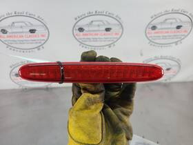 176.gm8s05 Chevrolet Truck 2005 Chevy Ssr Rear High Mounter Center Third Brake Light Lamp - Oem
