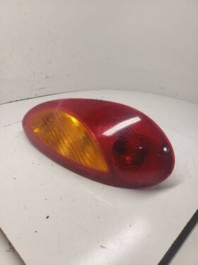 05288742ag Chrysler Passenger Right Tail Light Fits 01-05 Pt Cruiser 1108529