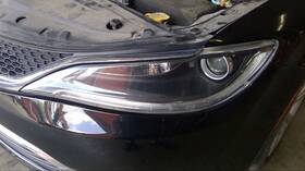 114-02880l Chrysler Driver Headlight Halogen Projector Chrome Bezel Fits 15-17 200 652929