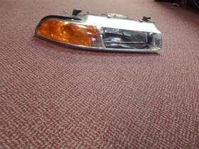114-58714r Chrysler Passenger Right Headlight Coupe Fits 97-00 Sebring 350270