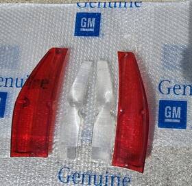Delco Guide 5955071-5955072 1964 1965 Buick Sportwagon Special Wagon Tail Lamp Lens And Reflector Oem