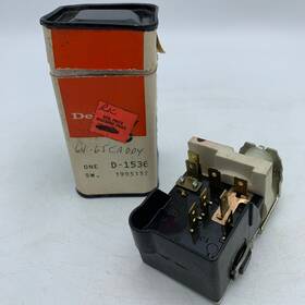 1995132 Delco Remy Gm Nos D1536 Headlight Switch #1995132 D1545 D1579 64-65 Cadillac 1995132 Delco Remy Gm Nos D1536 Headlight Switch #1995132 D1545 D1579 64-65 Cadillac