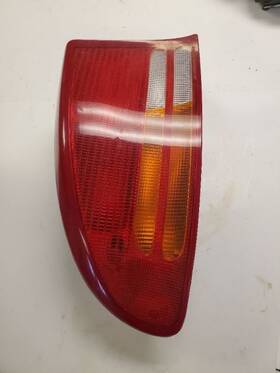 166-02535l Dodge Driver Left Tail Light Ends Fits 98-04 Intrepid 124728