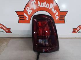166.ch8c25 Dodge 2025 2026 Ram 2500 3500 Taillight Lamp Rh Passenger Side Incandescent Bulb Style