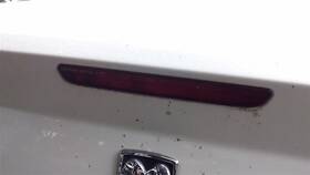176.ch2r08 Dodge Charger 2008 High Mounted Stop Light 23783373