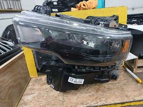 114.ch8r26 Dodge Truck Ram 1500 2026 Headlight 3188110