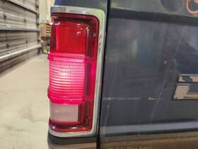 166-01260al Dodge Truck Driver Left Tail Light Thru 11/27/87 Chrome Bezel Fits 87-88 Dakota 1252165 166-01260al Dodge Truck Driver Left Tail Light Thru 11/27/87 Chrome Bezel Fits 87-88 Dakota 1252165