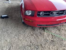 114-00849br Ford Passenger Headlight Base V6 Halogen Fits 07-09 Mustang 6677954
