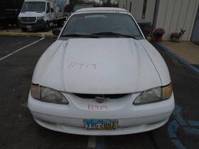 166-01573l Ford Driver Left Tail Light Fits 94-95 Mustang 1260413
