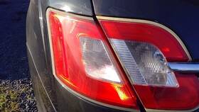 166-02266bl Ford Driver Tail Light Quarter Panel Mounted Red Surround Fits 10-12 Taurus 93159