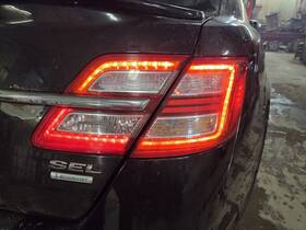 166-02444r Ford Passenger Right Trunk Lid Mounted Tail Light Fits 2013 Taurus 1206740 166-02444r Ford Passenger Right Trunk Lid Mounted Tail Light Fits 2013 Taurus 1206740
