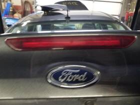 176.fd1g17 Ford Focus 2017 High Mounted Stop Light 622678