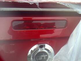176.fd1h08 Ford Mustang 2008 High Mounted Stop Light 26654625