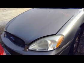 176.fd1u04 Ford Taurus 2004 High Mounted Stop Light 1098473 176.fd1u04 Ford Taurus 2004 High Mounted Stop Light 1098473