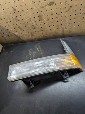 2c3x13200ac Ford 2002-2004 F250 F350 F450 Signal Light Driver Side Lh #3319 2c3x13200ac Ford 2002-2004 F250 F350 F450 Signal Light Driver Side Lh #3319