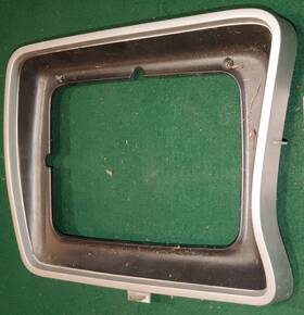 D8tb-13052-bwa Ford Original Headlamp Bezel / Surround Right Hand F150/250 1978-1979