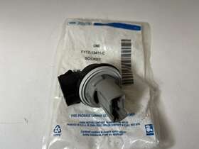 F1tz-13411-c Ford Nos Genuine Oem Socket Ranger Focus Explorer Navigator