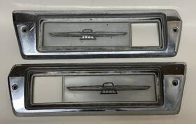 C8sb-15441-a Ford Fomoco 1968 Thunderbird Front Side Marker Light Housings Bezel Pair Oem