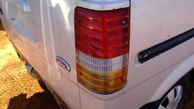 166-01369br Ford Truck Passenger Tail Light With Rear Wiper And Washer Fits 86-95 Aerostar 278004 166-01369br Ford Truck Passenger Tail Light With Rear Wiper And Washer Fits 86-95 Aerostar 278004