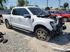 176.fd8521 Ford Truck F150 2021 High Mounted Stop Light 7078524
