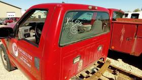 176.fd8m01 Ford Truck High Mount Stop Third Brake Lamp Fits 01 F250 F350 Pickup 324154