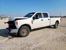 176.fd8m20 Ford Truck F250sd 2020 High Mounted Stop Light 1898006