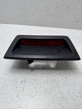 176.fd8n04 Ford Truck 2004 04 F350sd Super Duty 3rd Brake Light High Mounted Stop Oem