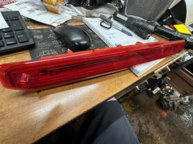 176.fd8s22 Ford Truck Broncospt 2022 High Mounted Stop Light 642270