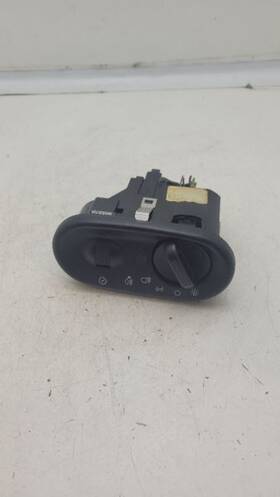 636.fd8e03 Ford Truck Expediton 2003 Automatic Headlamp Dimmer 397813